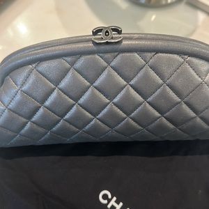 Chanel Timeless quilted kisslock clutch